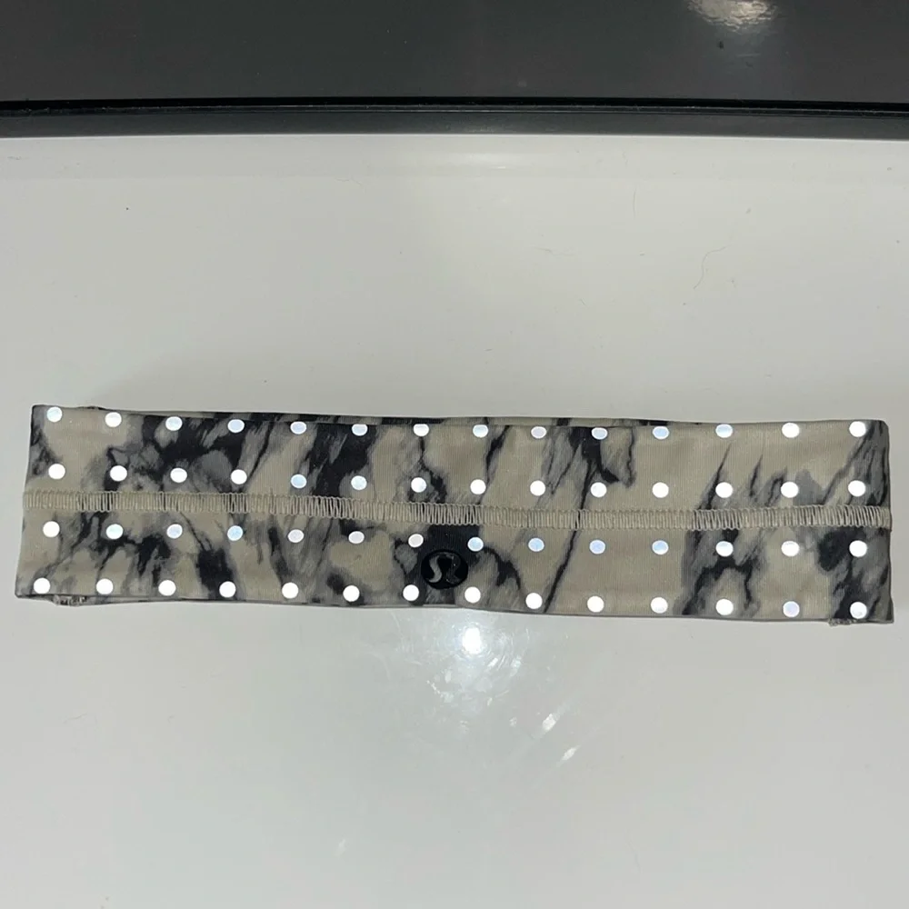 Lululemon Reflective headband